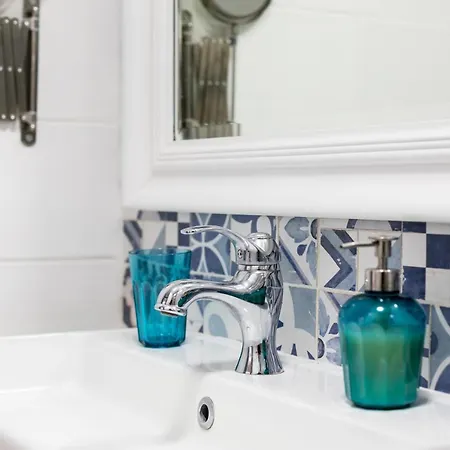 Port Royal Apartments, Heated Pool, Speed Wifi, Terrace *
