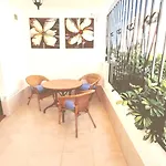 Port Royal Apartments, Heated Pool, Speed Wifi, Terrace Apartmán Arona (Tenerife)