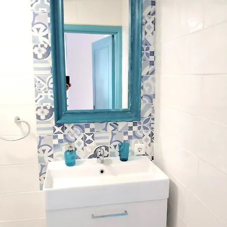 Port Royal Apartments, Heated Pool, Speed Wifi, Terrace Appartamento