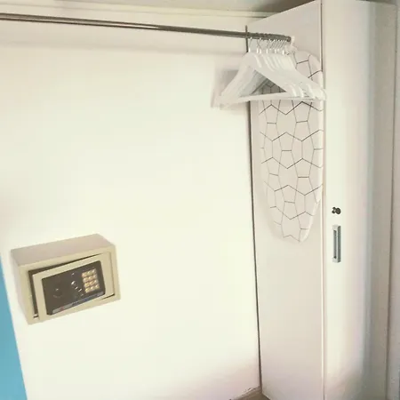 דירה Port Royal Apartments, Heated Pool, Speed Wifi, Terrace ארונה