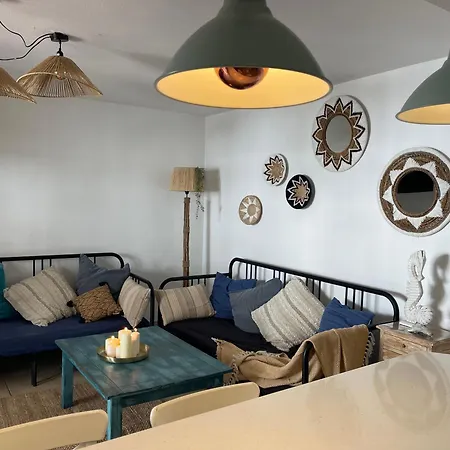 Port Royal Apartments, Heated Pool, Speed Wifi, Terrace דירה *