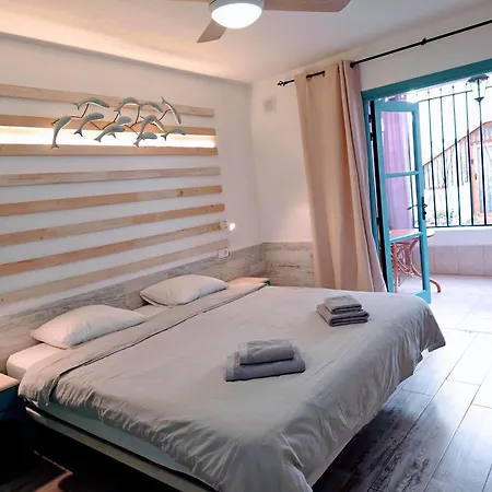 Apartmán Port Royal Apartments, Heated Pool, Speed Wifi, Terrace